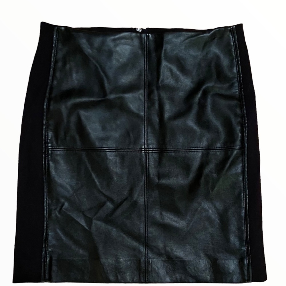 Faux leather mini skirt